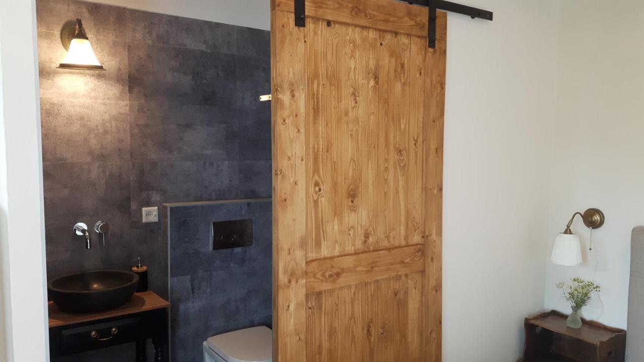 Chambres D'Hotes Des Gens Heureux Saint-Hippolyte-du-Fort Eksteriør billede